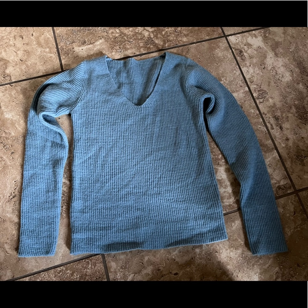 Shein v-neck sweater nWOT